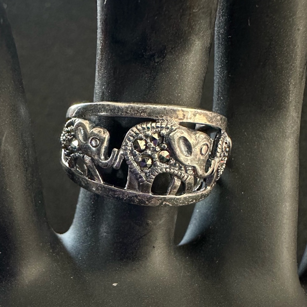 Silver Overlay Elephant Design Ring - image 3